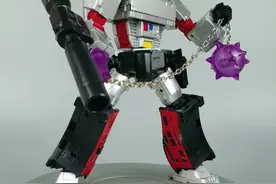 威震天究竟是怎么变成手枪的？看了这个视频你就知道啦！