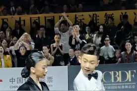 【完整版】王崇墨&李茉晗，这是最长的一个视频，如果大部分墨茉粉喜欢看长的，还有几个也发#深圳港龙拉丁舞