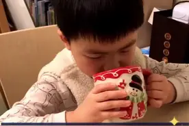 今天是演技满满的一天，too...to句型你掌握了吗？#育儿 #英语