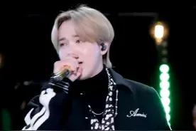 #ftisland #李洪基 #李在真 #崔珉焕 上次听歌曲串烧还是在十周年视频封面