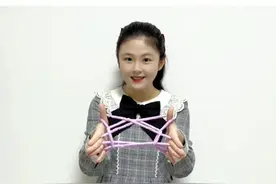 #翻绳游戏 《小螃蟹》小时候的游戏回忆，快玩起来吧#在家做游戏#传统游戏翻花绳#90后儿时的游戏#停课不停学@DOU+上热门@抖音短视频