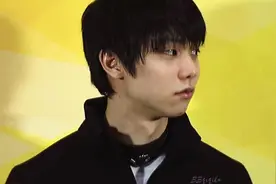 柚子回应结婚谣言和回怼记者的眼色和笑真的绝了，不多说，细品视频封面