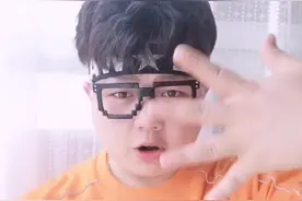 我一直都不理解这个左手右手慢动作是干嘛，而且还重播...求解答#tfboys视频封面