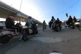 使用iPhone自带的NFC功能解锁九号电动车 （Apple Watch 同样可以