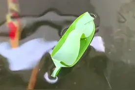 儿时用竹叶做的乌篷船你还记得吗，是谁教你做的呢？#亲子手工#萌知计划 #兴趣才艺@抖音青少年