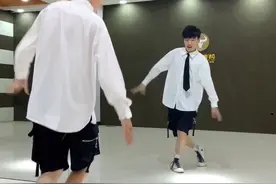 Ei Ei舞蹈教学来了哦，能让你们看到结尾吗？#蔡徐坤 #eiei蔡徐坤 #六五环境日