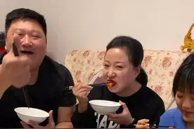 家庭版糖醋鸡柳教程，感谢朋友们的支持。#美食 母亲节快乐，今晚8点，欢迎朋友们来我直播间做客，等你们😀