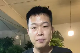 #养花 刚买的发财树，不管室内室外养，叶片出现白色斑点怎么办？#养花小知识视频封面