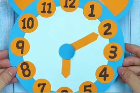 用卡纸做个钟表教孩子认识时间，一年级手工课必备哦#创意手工 #亲子陪伴