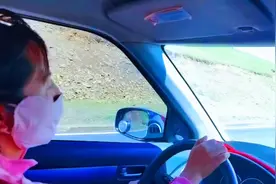 听许巍的歌，不仅费流量还要费油！视频封面