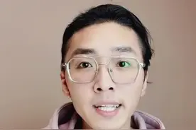 艺人助理包吃包住吗？#艺人助理 #戏精视频封面