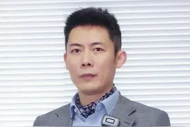 门诊上经常会遇见锥体外系的问题比如帕金森病被诊断为颈椎病，所以一定是要到专科进行诊断