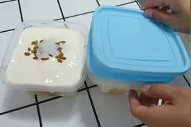 毫升和克虽然差不多，但是也是有偏差的，而且体积，密度不一样