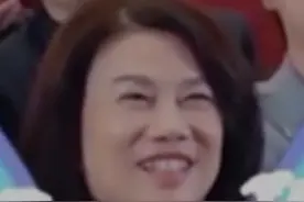 格力员工当面找董明珠要房，董明珠机智回怼 #董明珠视频封面