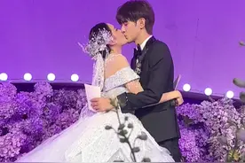 从校服到婚纱，我要陪你从新鲜感走到安全感和归属感。 #结婚 #爱情 #从校服到婚纱 #志扬越心结婚#志扬越心婚礼
