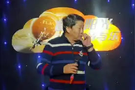 《心洗流水，翻阅阳光》上，原烟台警备区司令员，著名摄影家视频封面