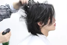 中长发男孩湿发造型教程#男生发型 #男士造型 #男生烫发