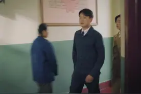 #佟大为 #蒋欣 冬妮娅让陈凯赶紧拍技术手册。常汉卿告知金灿烂一切都是缓兵之计