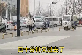 希望这次小雪能和姐姐言归于好。妹妹加油！期待你的好消息........#家庭 #亲情无价 #血缘亲情 #正能量 视频封面