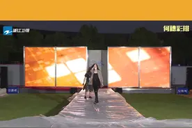 #奔跑吧 何穗走秀彩排，再大的风也挡不住超模的气势#十亿吨跑男的料视频封面