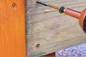 螺丝钉拧花了还能继续用吗？试试这个方法#技能改变生活 #拧螺丝 #螺丝 #螺丝钉 视频封面