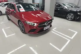 带大家看看不同的奔驰A200L、绝版车型、你喜欢这辆车吗？😁😁😁