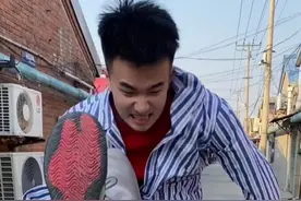 宇将军飞腿#宇将军飞腿 #文艺复兴 #挑虾线 #宇将军视频 @DOU+小助手视频封面