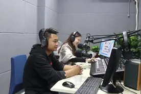 这个美女坐在我面前，我感觉自己心跳加快，怎么回事视频封面