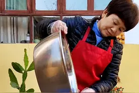 儿子又开始怀疑我的做菜能力了，今天在家腌了一坛子泡菜，酸爽可口好吃的很#抖音美食 #新农人计划2021 