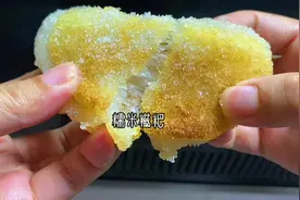 用包清水白粽子剩的糯米做糯米糍粑，一次可以多做一些冷冻保存。