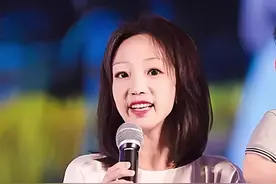 80后清北学霸夫妻网上卖衣服，年赚一亿把公司做上市了！！#上市#戎美#80后 视频封面