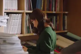 陆可张芒在公司偷偷亲密~#了不起的女孩#李一桐#金晨视频封面