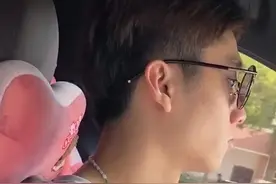 昨晚胃疼一夜，他被我吵的一夜没睡，今天不但没有一声抱怨，开车还不忘耍帅 #男朋友视频封面