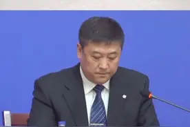 北京大兴区新增2例本地确诊，密接者43人，涉及西城区复兴门、海淀区魏公村等地，目前检测结果均阴性。视频封面