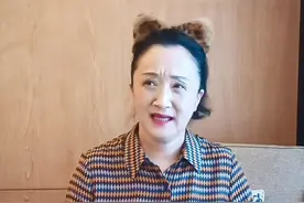 #欢迎光临广场舞挑战 老姐姐啊，别老掺合事，不如来跳广场舞！今天下午两点直播啦#电视剧欢迎光临@花火乐娱