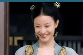 男人追女孩却认个小姨视频封面