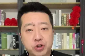 广西新增本土确诊33例，均在#百色 为何百色如此严重？百色挺住，守望相助#广西各地支援百色 #大v快评 #百色疫情视频封面