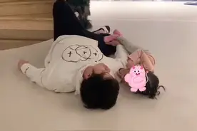 在线征集让孩子安静下来的方法...视频封面