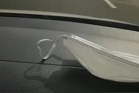 什么是可变车道，路口白色实线上带有锯齿状标志的，就叫可变车道。