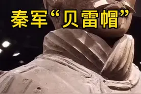 肯定又要有人说歪发髻是楚人，《皇清职贡图》提到“土人结髻于右，汉种结髻于中”这只是清代文人片面的认知