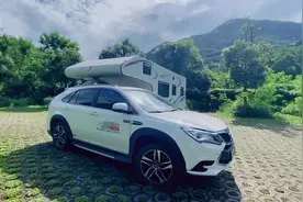 背驮式拖挂房车好开吗？听听小姐姐试驾后怎么说