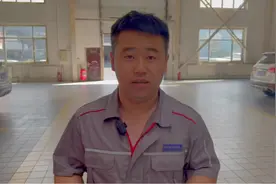 汽车头枕怎么取下来？#每天一个用车知识 #汽车知识 #哈弗张青文