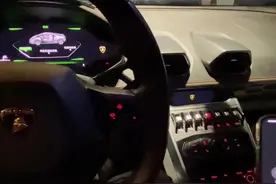 那么信任你一直没看过你手机 你给我备注"234824"是什么意思？是因为车是绿的吗？视频封面