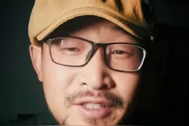 都是外观相似度很高，为什么有的车被喷，有的车却被捧呢？双标的背后是什么逻辑？#凯旋T120 #高金GK1200 @键盘骑士赵老师 @成都茗岐机车老陶 @AK摩托大师 @摩托自由 工作室 