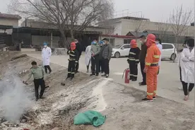 家庭汽车专用水基灭火器的灭火速度就是快👍👍👍秒灭👏👏👏视频封面