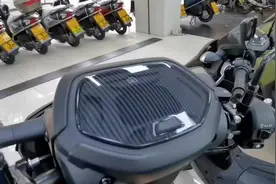 一升油能跑80公里的雅马哈摩托车，省钱又省心😁😁#雅马哈 #油价