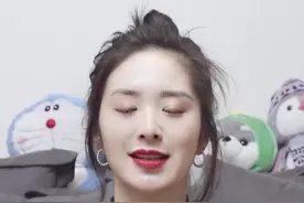 这一套动作下来，想不瘦都难啊～#瘦肚子 #轻快无底限 #主持人日常视频封面