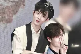 咱就是说王一宝被撩得一愣一愣的#博君一肖 #歌曲属于你 视频封面