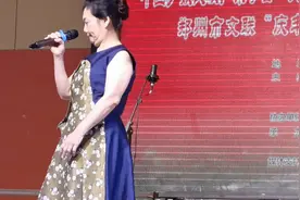 吴霜，评剧皇后新凤霞与剧作家吴祖光的女儿视频封面
