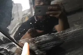 汽车漆面起水泡，怎么办？听听喷漆黄师傅怎么说。#永安兴帮烤漆视频封面